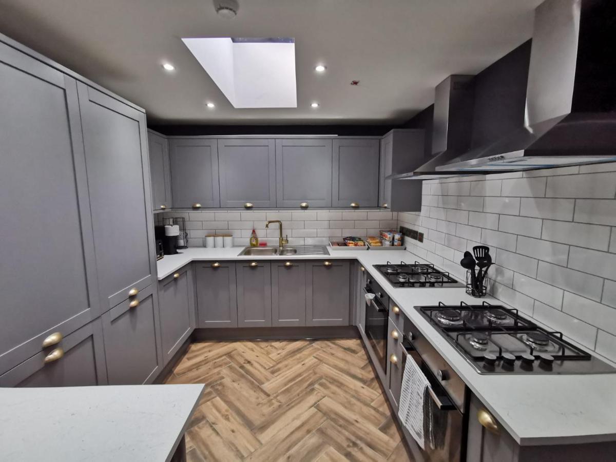 Lombard House - Boutique Hotel By Tifa Stays Swansea Exteriör bild
